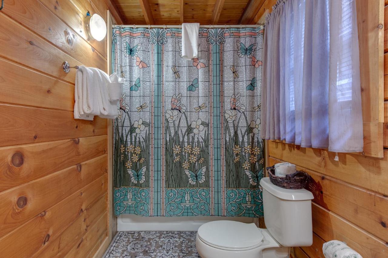 Wildwood Cove, 2 Bedrooms, Fireplace, Wifi, Jetted Tub, Hot Tub, Sleeps 6 Севьервилл Экстерьер фото