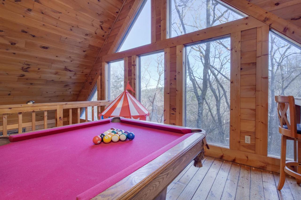 Wildwood Cove, 2 Bedrooms, Fireplace, Wifi, Jetted Tub, Hot Tub, Sleeps 6 Севьервилл Экстерьер фото